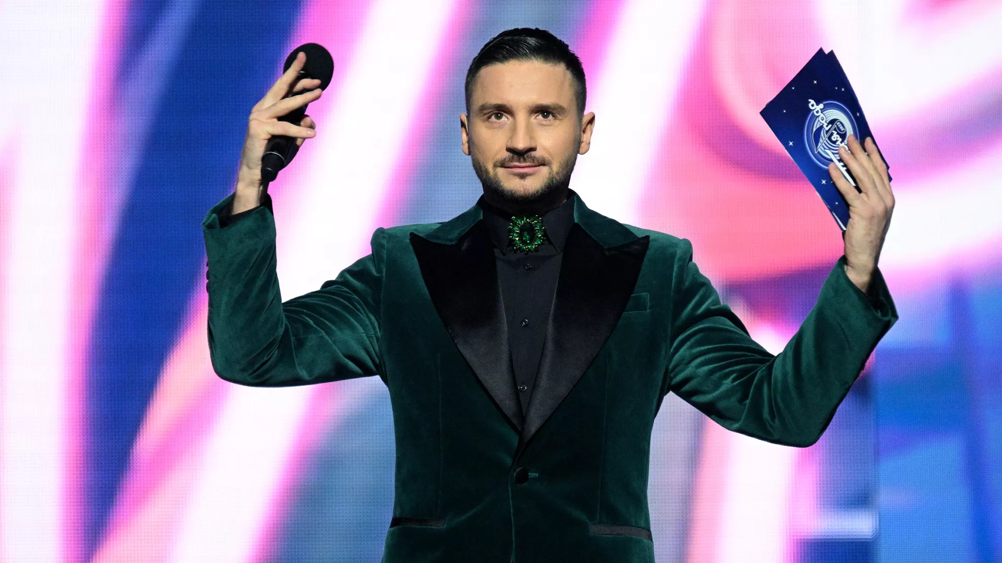 Сергей Лазарев интересуется клубничкой  - News-hub.ru, 10.12.2023